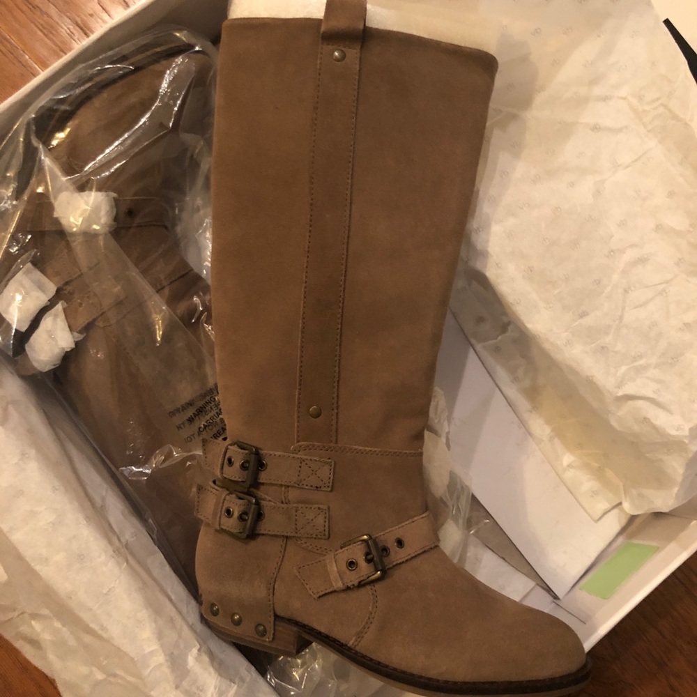 Stunning Bend boot by dolce vita